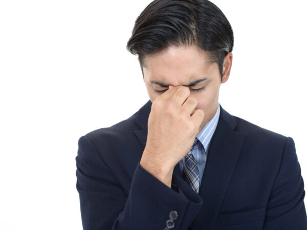 もう、悩まないで眼精疲労！原因を知ってしっかり対策。